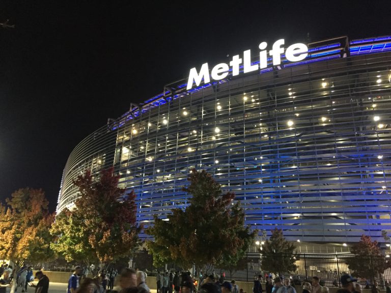 MetLife Stadium Parking Guide: Best Lots, Tips, and Prices - Spacer