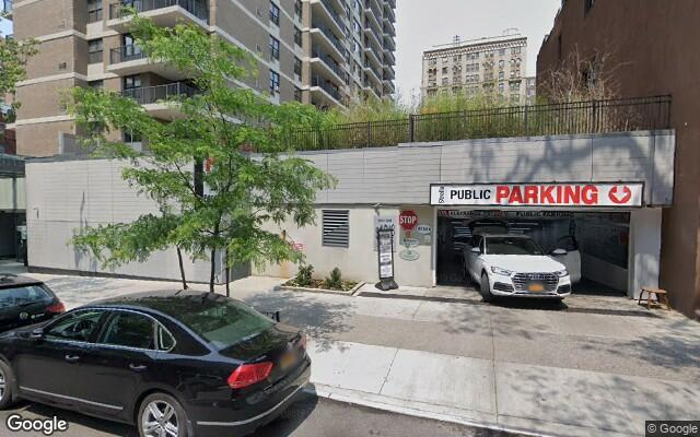  parking on West 95th Street in New York City