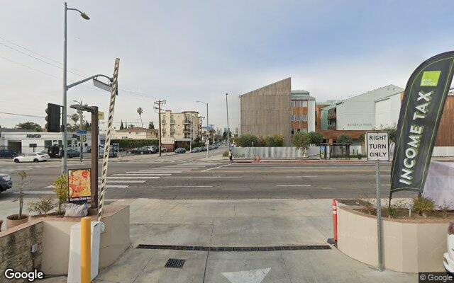  parking on 1080s La Cienega Boulevard in Los Angeles