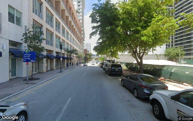  parking on Biscayne Boulevard in Miami