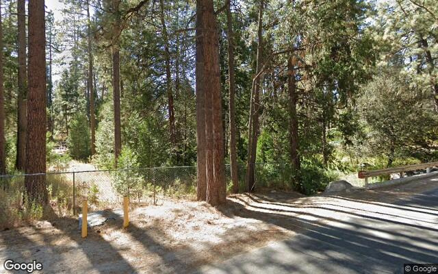 parking on Delano Drive in Idyllwild-Pine Cove