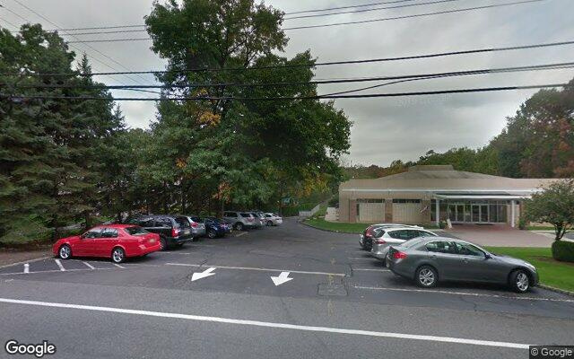  parking on Wyckoff Ave in Mahwah