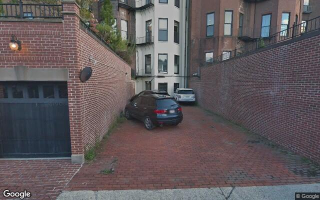  parking on Beacon St in Boston