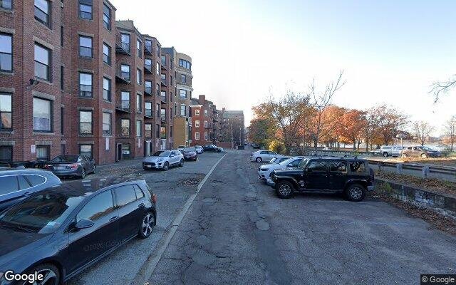  parking on Bay State Road in Boston