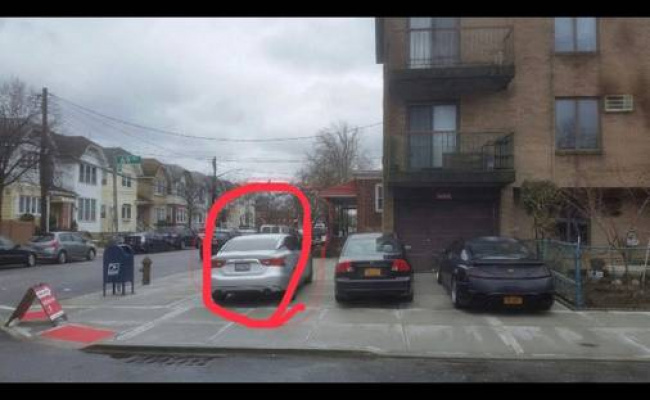  parking on 76-16 69th Road in Queens