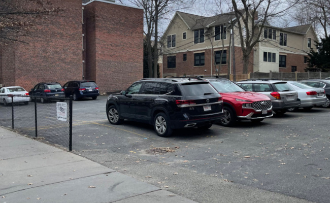  parking on Dwight Street in Brookline
