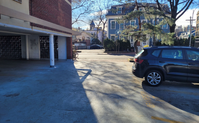  parking on Harvard Street in Cambridge