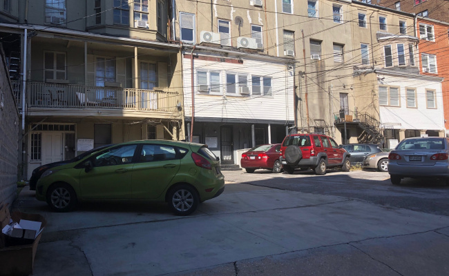  parking on Saint Paul Street in Baltimore