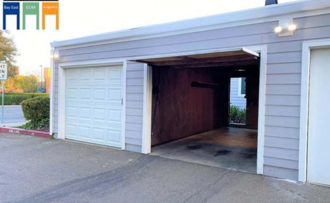 Garage parking on Santa Rita Road in Pleasanton