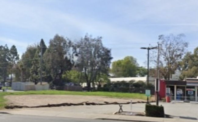  parking on South Abbott Avenue in Milpitas