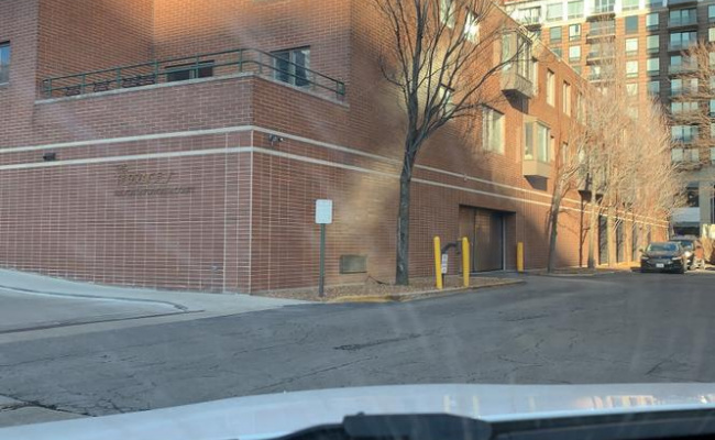  parking on South Plymouth Court in Chicago