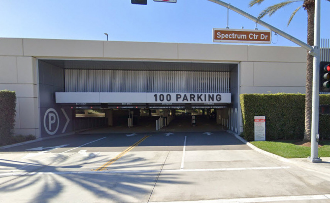  parking on Spectrum Center Drive in Irvine