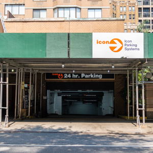  parking on 135-165 East 31st St in New York