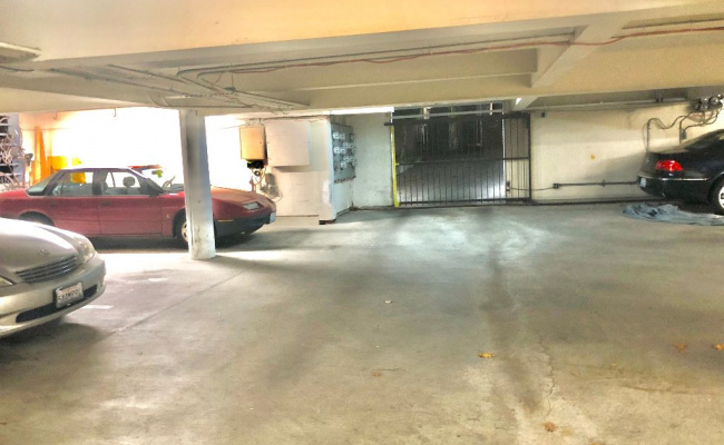 Garage parking on North 40th Street in Seattle