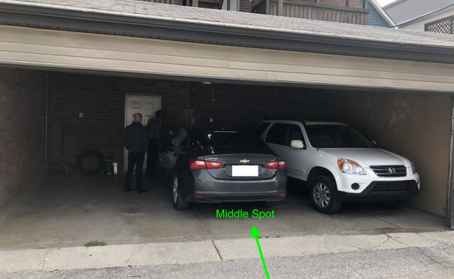 Garage parking on North Ashland Avenue in Chicago
