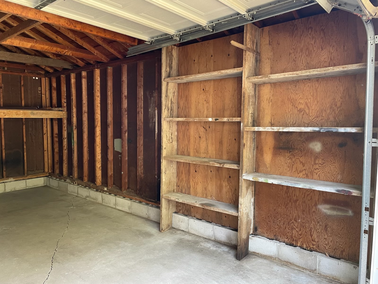 Up to 20' - Indoor Garage Storage Lino Lakes, MN - $200.00 - | Spacer