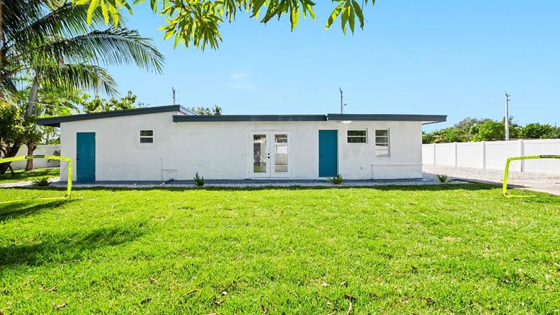 Photo of the Listing