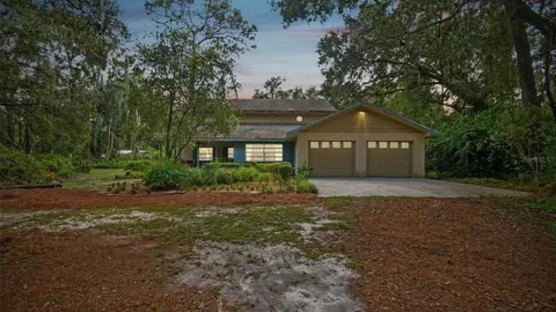 Photo of the Listing