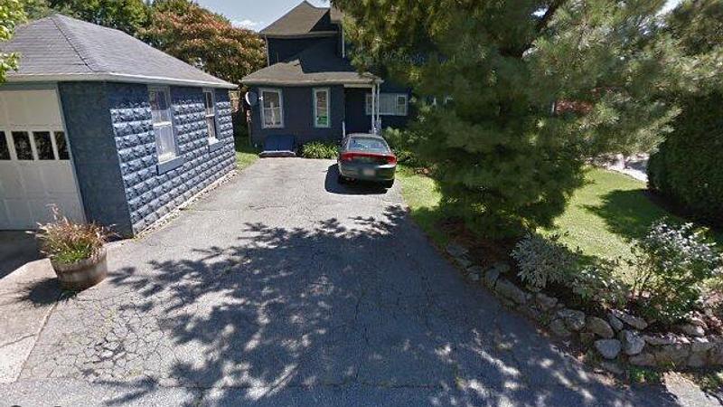 Photo of the Listing