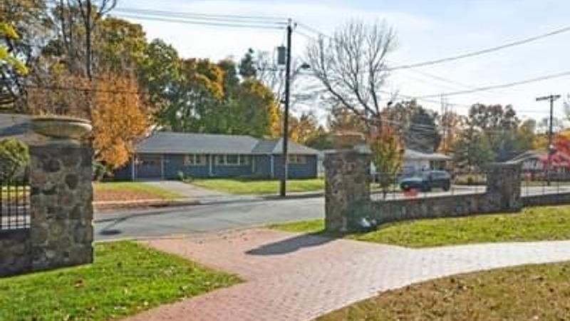 Photo of the Listing