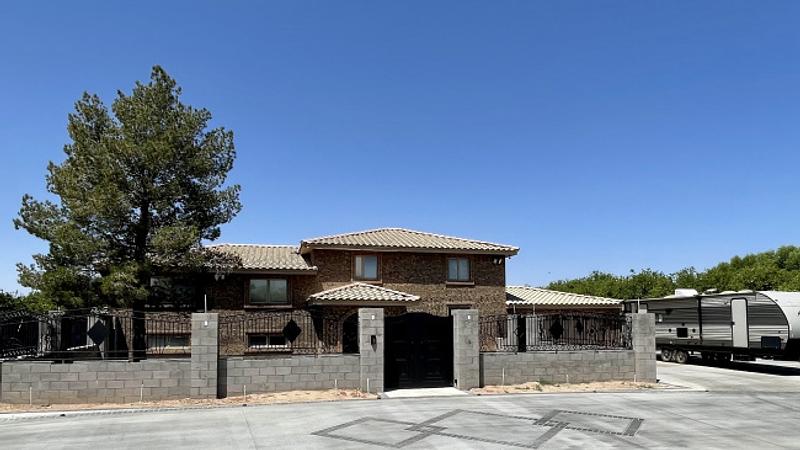 Photo of the Listing