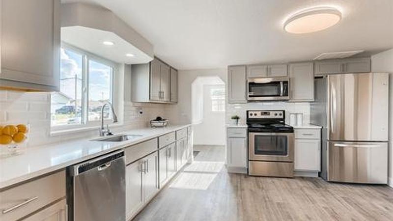 Photo of the Listing