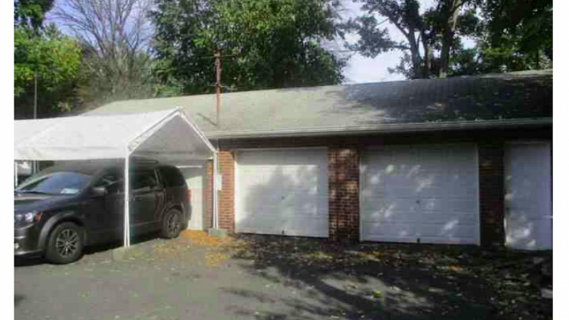 Photo of the Listing