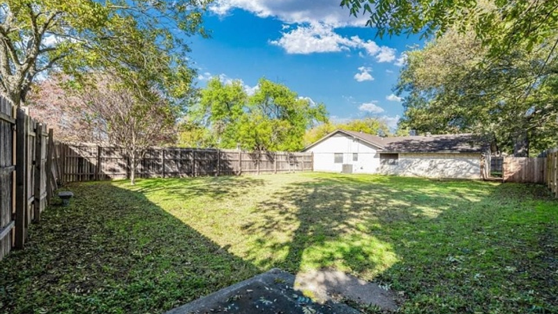 Photo of the Listing