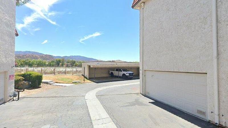 Photo of the Listing